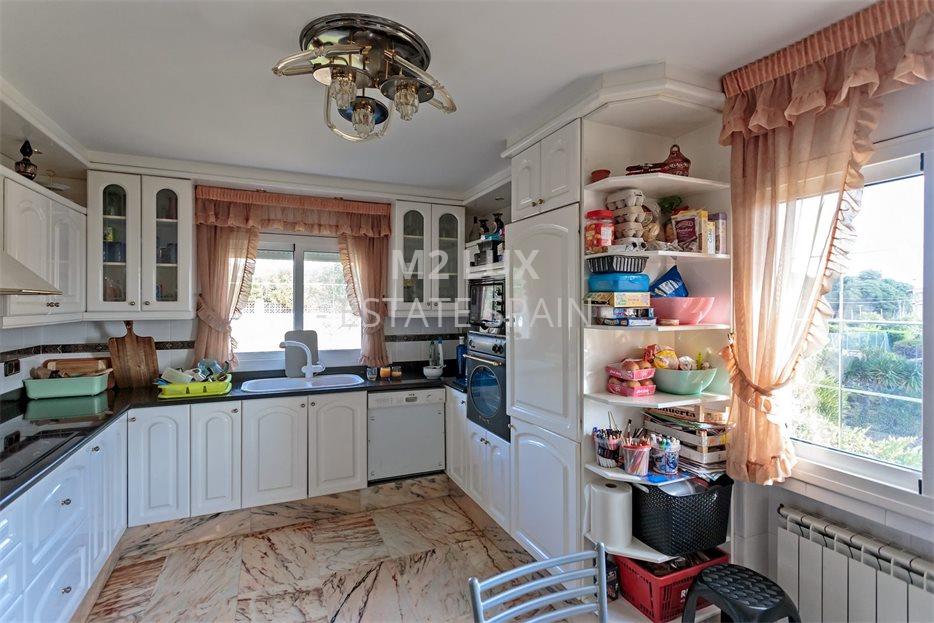 Вилла в Сан-Фелиу-де-Гишольс 313 м2 №VL21226F75AE  - Продажа - 24 large