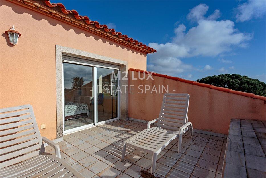 Вилла в Сан-Фелиу-де-Гишольс 313 м2 №VL21226F75AE  - Продажа - 30 large