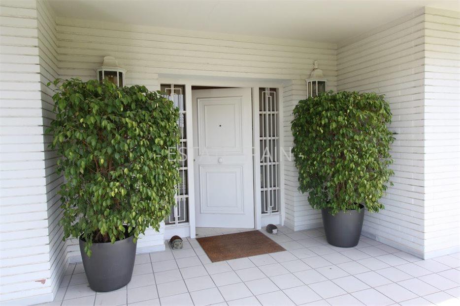 Дом в Барселоне 592 м2 №VL1932670790  - Продажа - 8 large