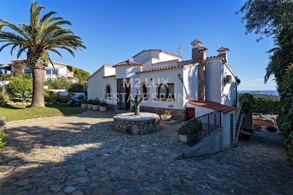 Дом в Кастель-Пладжа-де-Аро 219 м2 №VL231111C7BAF  - Продажа - 5 large