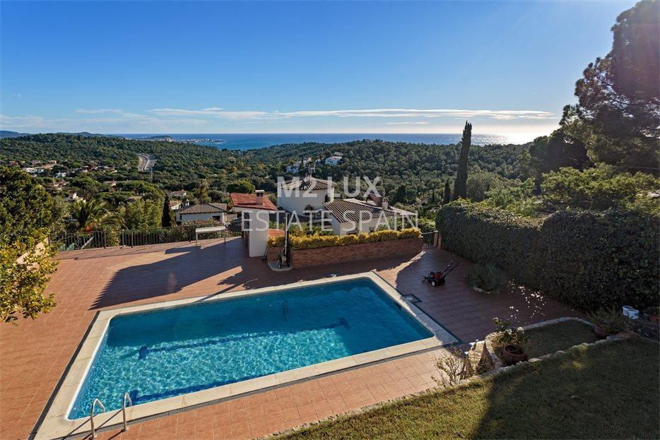 Дом в Кастель-Пладжа-де-Аро 219 м2 №VL231111C7BAF  - Продажа - 3 large