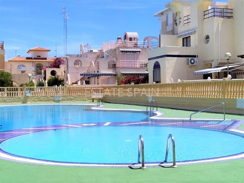 Бунгало в Ла-Мате 60 м2 №BL1981E4664  - Продажа - 1 large