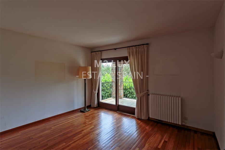 Вилла в Калонже 413 м2 №VL21714258C4  - Продажа - 48 large