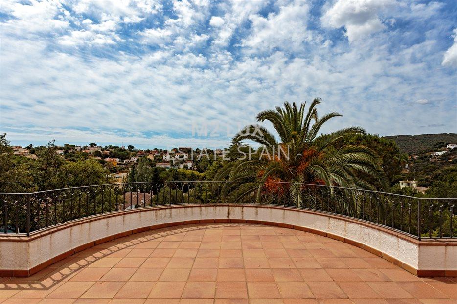 Вилла в Калонже 413 м2 №VL21714258C4  - Продажа - 59 large