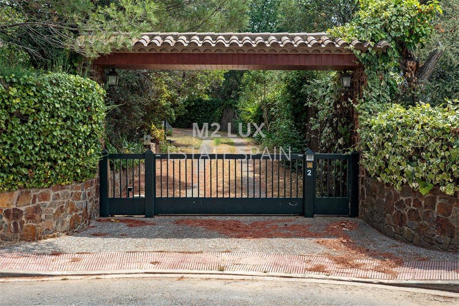 Вилла в Калонже 413 м2 №VL21714258C4  - Продажа - 79 large