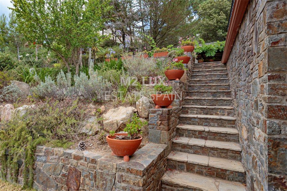 Вилла в Калонже 413 м2 №VL21714258C4  - Продажа - 71 large