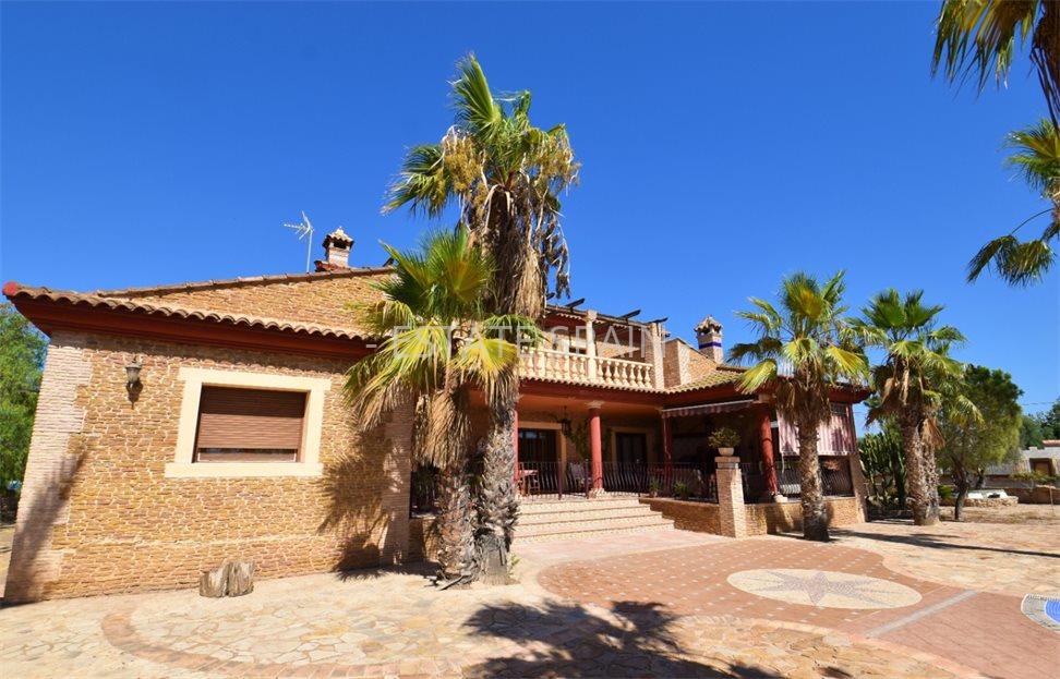 Сельский дом в Рохалесе 500 м2 №VL2524D1AF9  - Продажа - 1 large