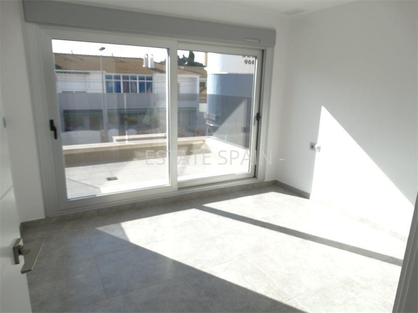 Таунхаус в Торре де ла Орададе 90 м2 №BL1953116818  - Продажа - 51 large