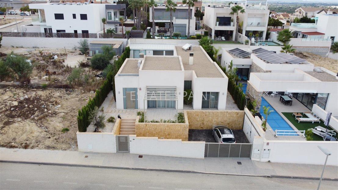 Вилла в Бенихофаре 167 м2 №VL221296BE8B  - Продажа - 17 large