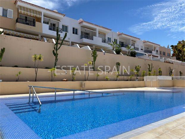 Таунхаус в Коста-Адехе 139 м2 №BL254308F394  - Продажа - 2 preview