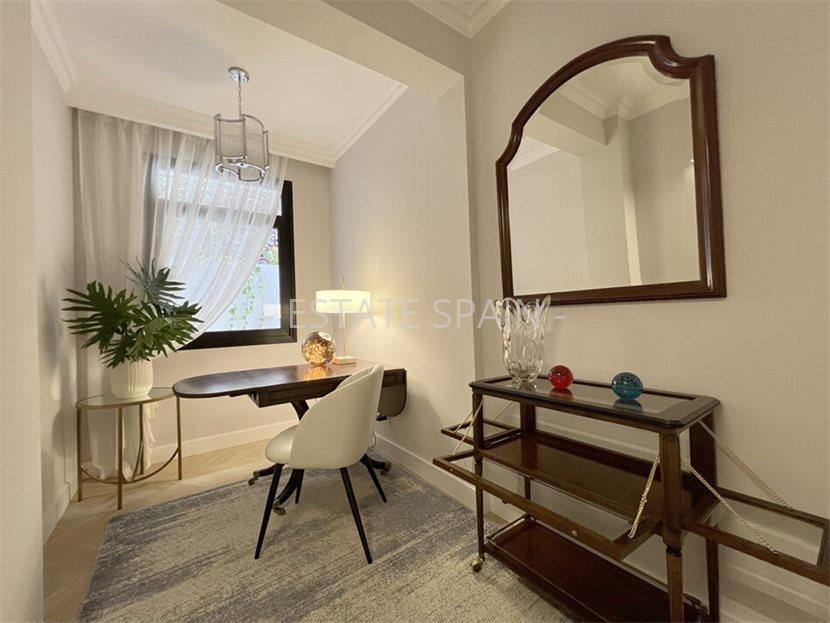 Вилла в Коста-Адехе 350 м2 №VL25121683076  - Продажа - 32 large