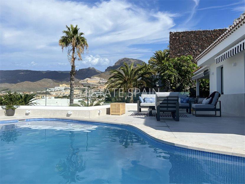 Вилла в Коста-Адехе 350 м2 №VL25121683076  - Продажа - 4 large