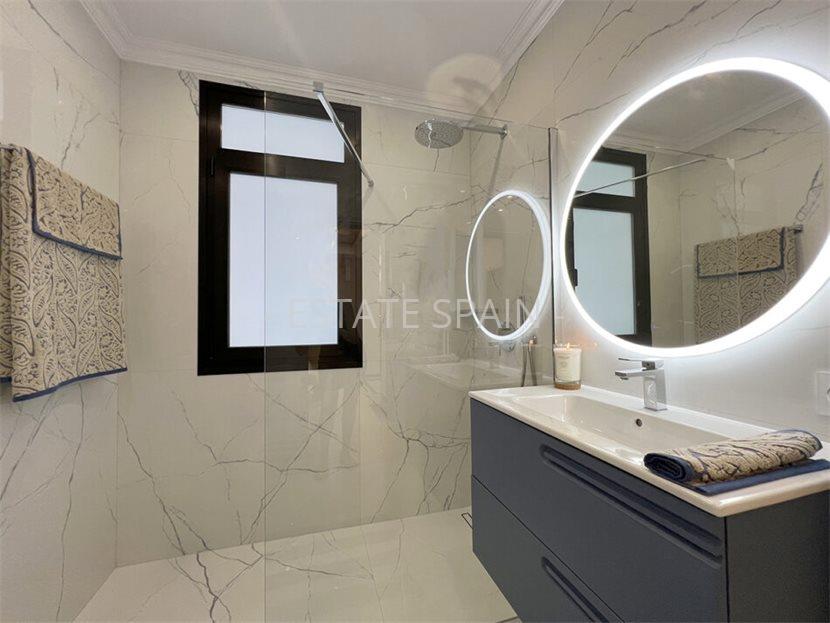 Вилла в Коста-Адехе 350 м2 №VL25121683076  - Продажа - 27 large