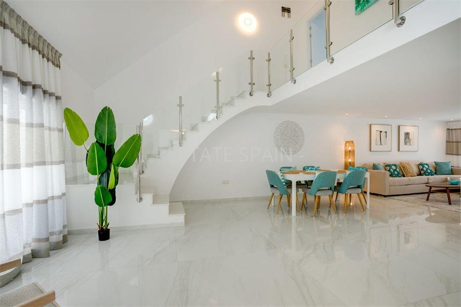 Особняк в Эстепоне 160 м2 №VL247101387  - Продажа - 3 large