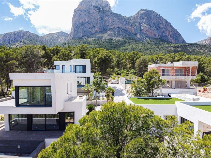 Вилла в Полопе 220 м2 №VL23394767B  - Продажа - 2 large