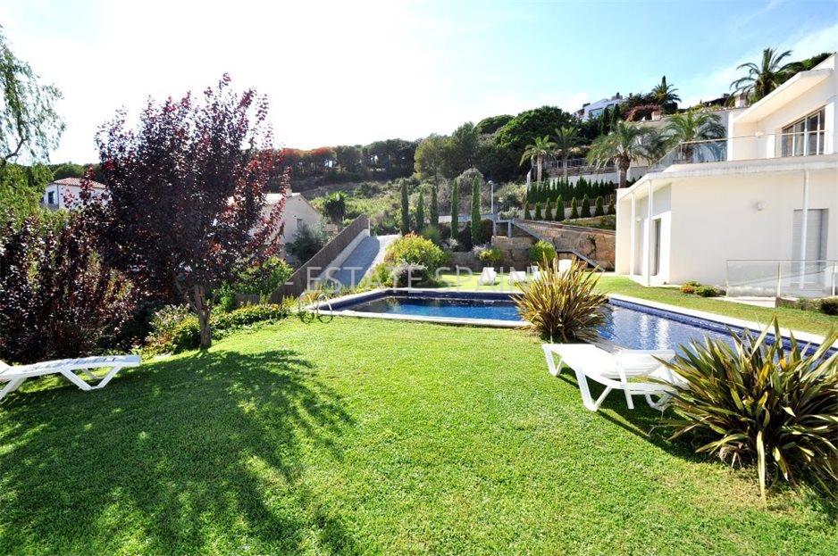 Вилла в Ллорет-де-Маре 280 м2 №VL1912183545  - Продажа - 30 large