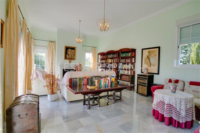 Особняк в Эстепоне 350 м2 №VL19112934ADA  - Продажа - 2 preview