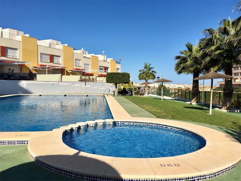 Таунхаус в Аликанте 110 м2 №BL24331E2E91  - Продажа - 1 large