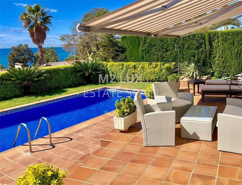 Дом в Ллорет-де-Маре 224 м2 №VL19410FBE67  - Продажа - 5 large