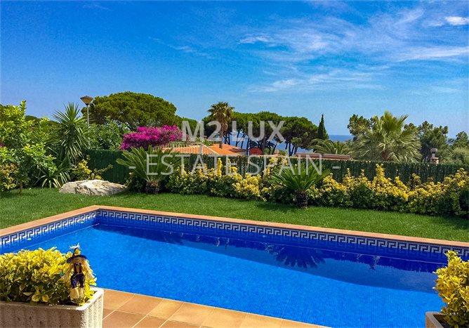 Дом в Ллорет-де-Маре 224 м2 №VL19410FBE67  - Продажа - 3 preview