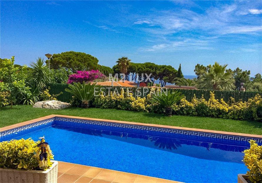 Дом в Ллорет-де-Маре 224 м2 №VL19410FBE67  - Продажа - 3 large