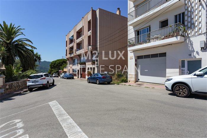 Участок в Сан-Фелиу-де-Гишольс 129 м2 №PL208106CA5D  - Продажа - 2 preview