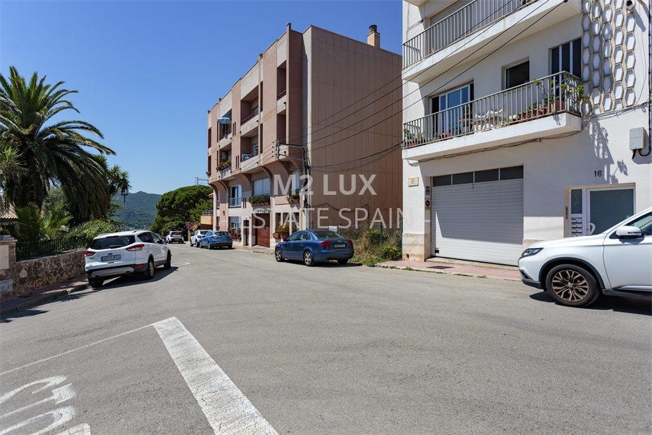 Участок в Сан-Фелиу-де-Гишольс 129 м2 №PL208106CA5D  - Продажа - 2 large