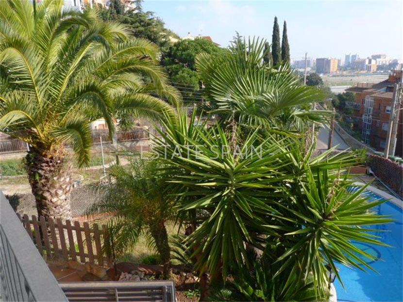 Шале в Санта-Сусанне 187 м2 №TAU18319CC4  - Продажа - 30 large