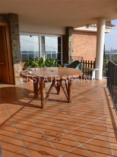 Шале в Санта-Сусанне 187 м2 №TAU18319CC4  - Продажа - 36 large