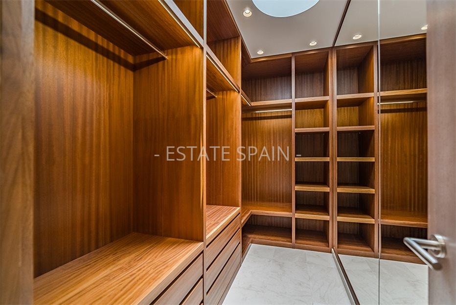 Вилла в Плайя-де-Лас-Америкас 254 м2 №VL2633E8B8F  - Продажа - 11 large