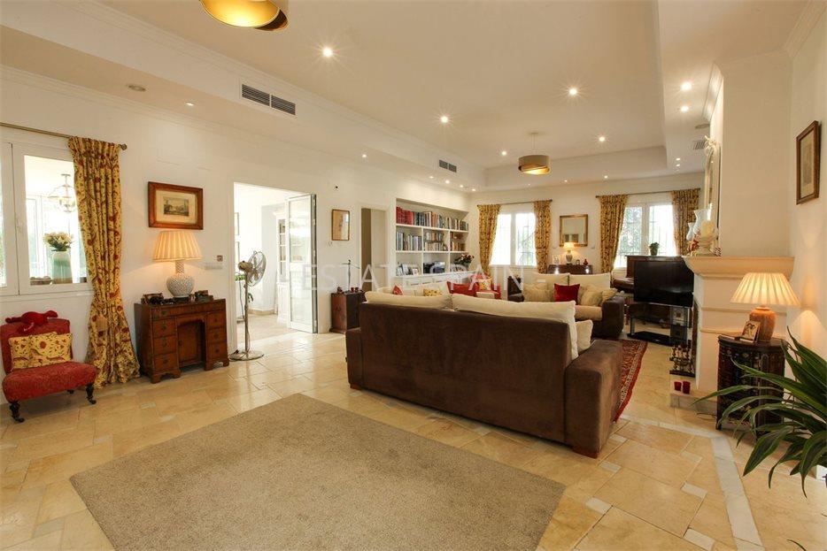 Особняк в Сотогранде 695 м2 №VL2412254864F  - Продажа - 13 large