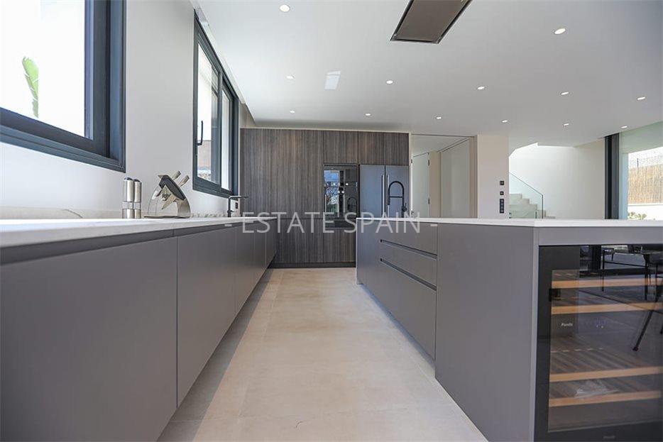 Вилла в Кальвия 315 м2 №VL2632048C72  - Продажа - 8 large