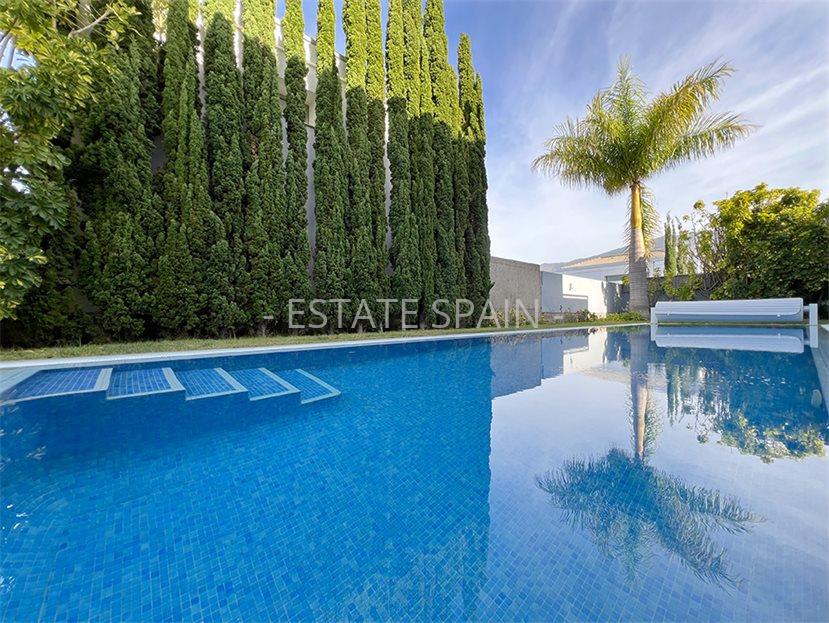 Вилла в Санта-Урсула 350 м2 №VL2412230CB40  - Продажа - 3 large