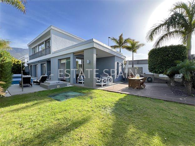 Вилла в Санта-Урсула 350 м2 №VL2412230CB40  - Продажа - 1 preview