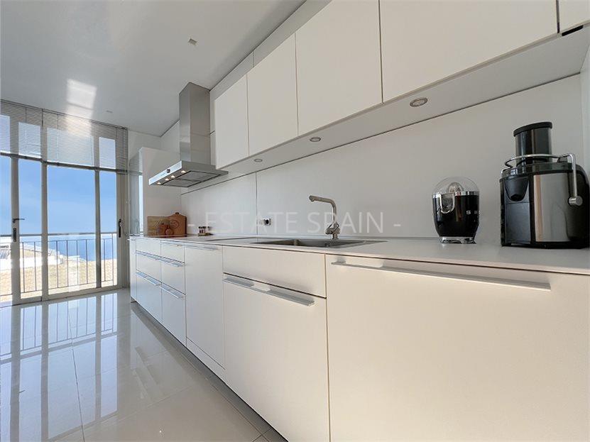 Вилла в Санта-Урсула 350 м2 №VL2412230CB40  - Продажа - 10 large