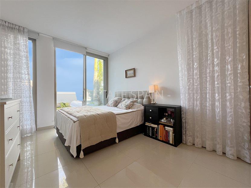 Вилла в Санта-Урсула 350 м2 №VL2412230CB40  - Продажа - 33 large