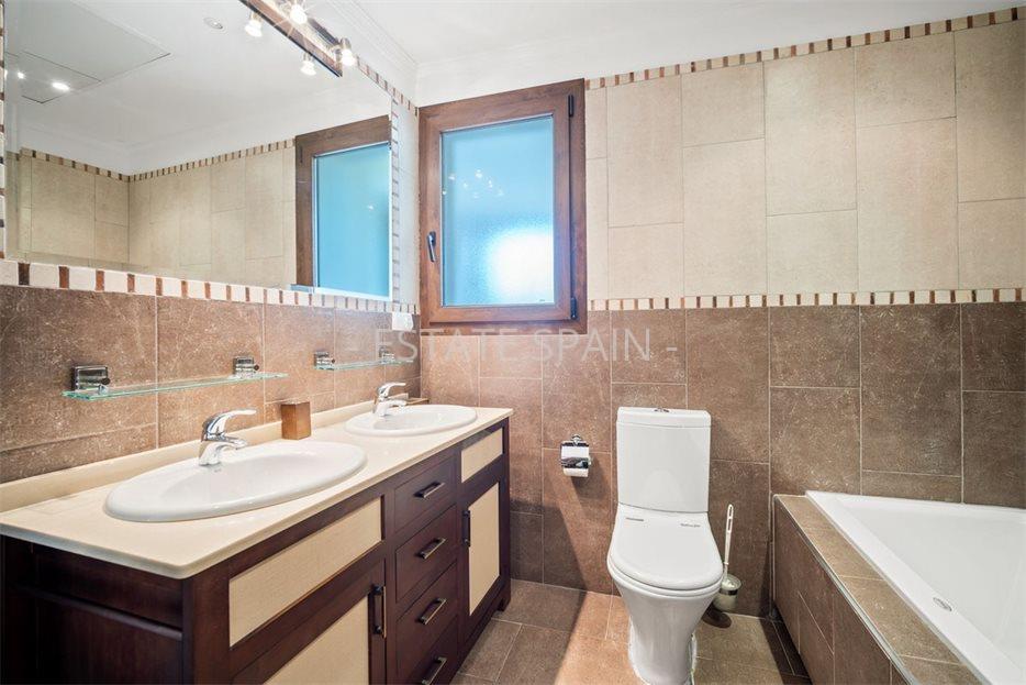 Особняк в Бенаависе 932 м2 №VL2471CC777  - Продажа - 5 large