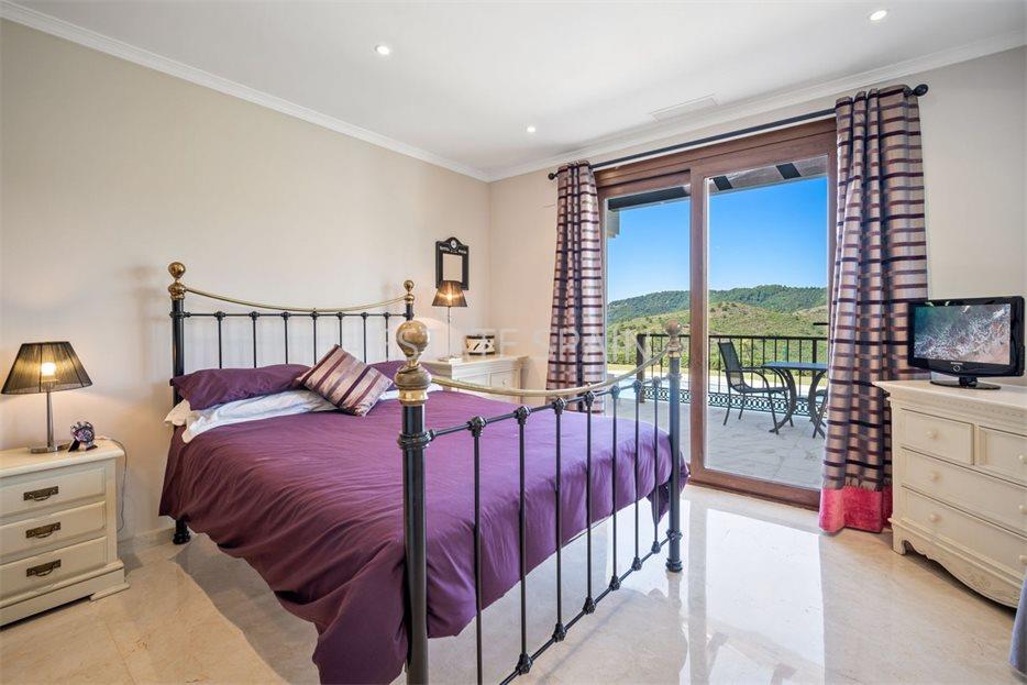 Особняк в Бенаависе 932 м2 №VL2471CC777  - Продажа - 4 large