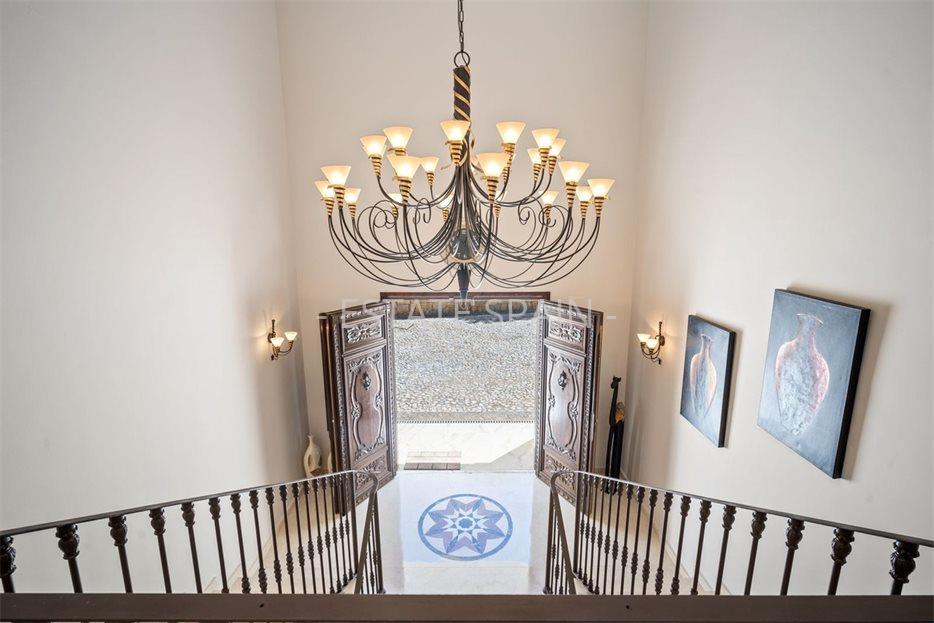 Особняк в Бенаависе 932 м2 №VL2471CC777  - Продажа - 2 large