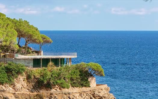 Купить дом на майорке на берегу моря сколько стоит недвижимость в японии
