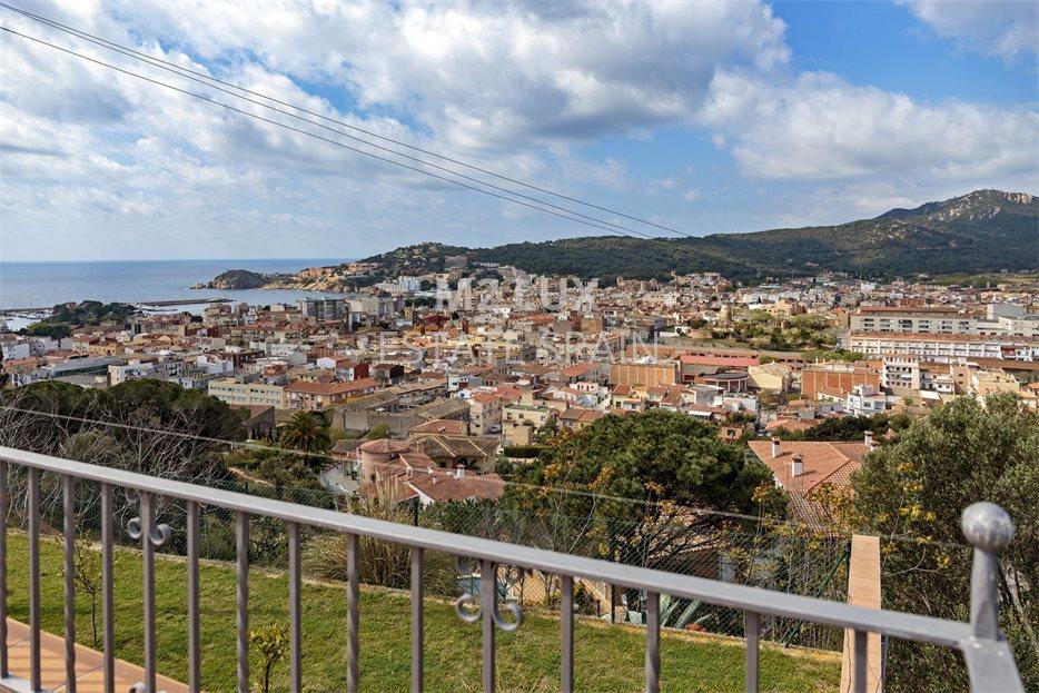 Вилла в Сан-Фелиу-де-Гишольс 689 м2 №VL20728B7234  - Продажа - 83 large