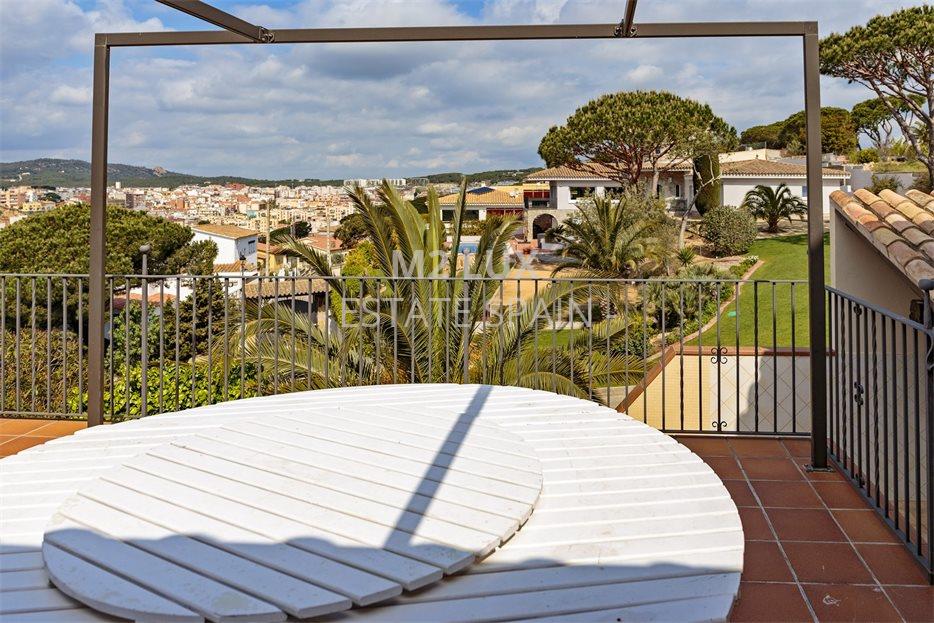 Вилла в Сан-Фелиу-де-Гишольс 689 м2 №VL20728B7234  - Продажа - 76 large