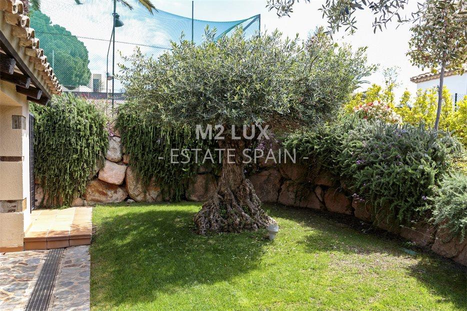 Вилла в Сан-Фелиу-де-Гишольс 689 м2 №VL20728B7234  - Продажа - 100 large