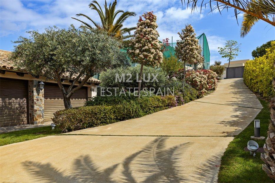 Вилла в Сан-Фелиу-де-Гишольс 689 м2 №VL20728B7234  - Продажа - 2 large