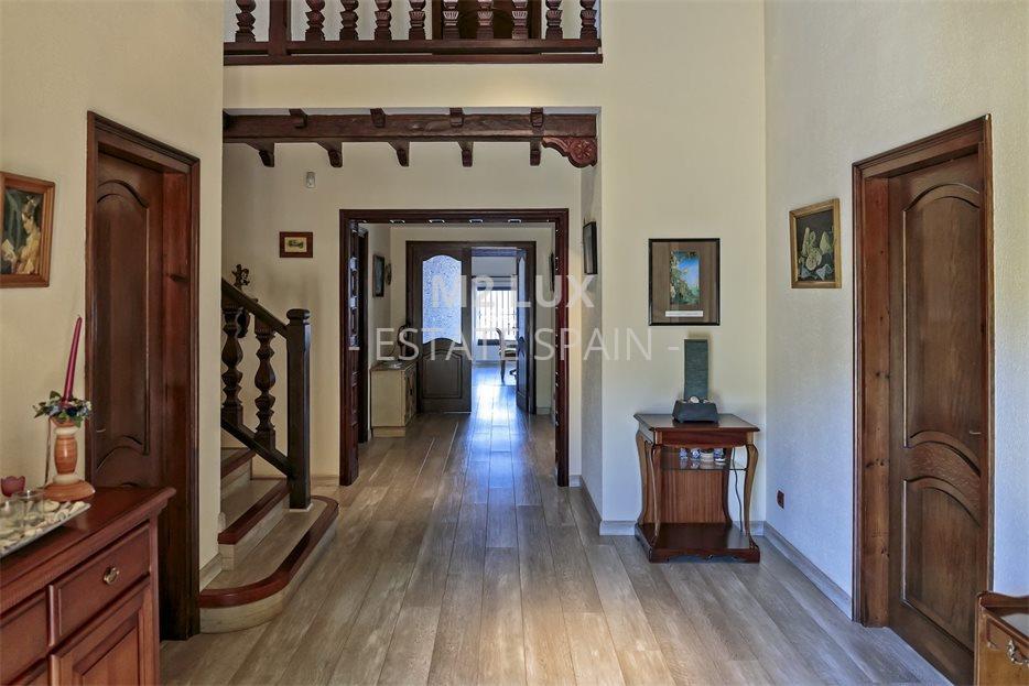 Вилла в Сан-Фелиу-де-Гишольс 689 м2 №VL20728B7234  - Продажа - 20 large