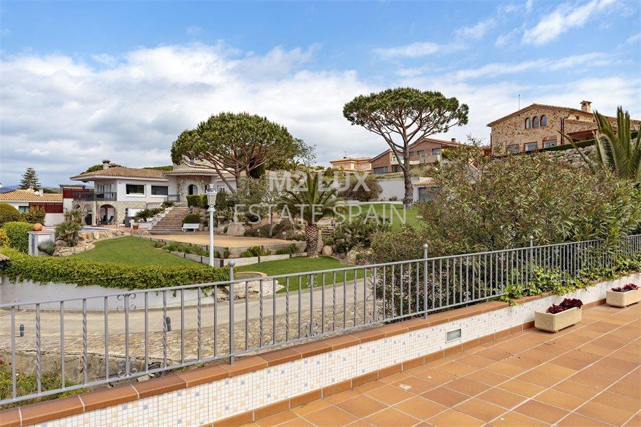 Вилла в Сан-Фелиу-де-Гишольс 689 м2 №VL20728B7234  - Продажа - 81 large