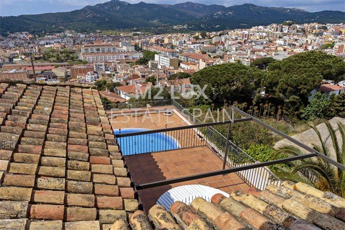 Вилла в Сан-Фелиу-де-Гишольс 689 м2 №VL20728B7234  - Продажа - 39 preview