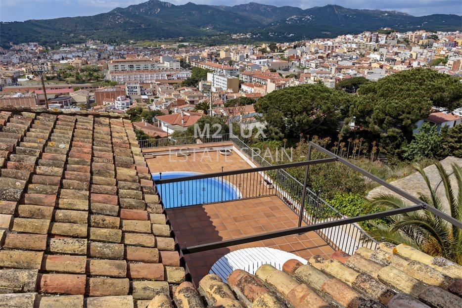 Вилла в Сан-Фелиу-де-Гишольс 689 м2 №VL20728B7234  - Продажа - 39 large