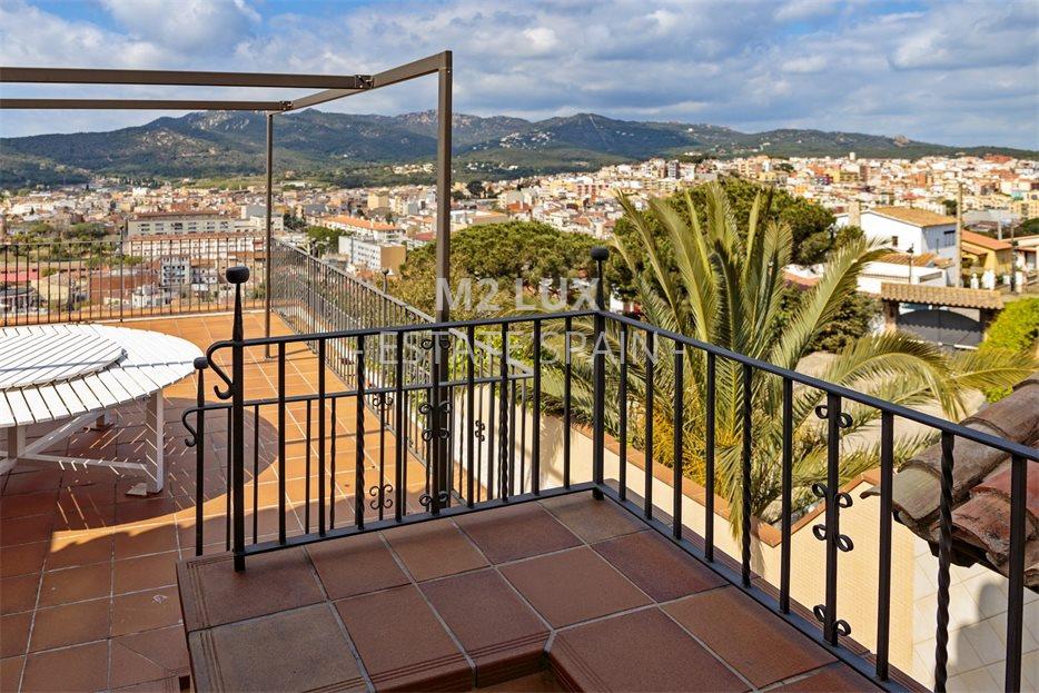 Вилла в Сан-Фелиу-де-Гишольс 689 м2 №VL20728B7234  - Продажа - 74 large