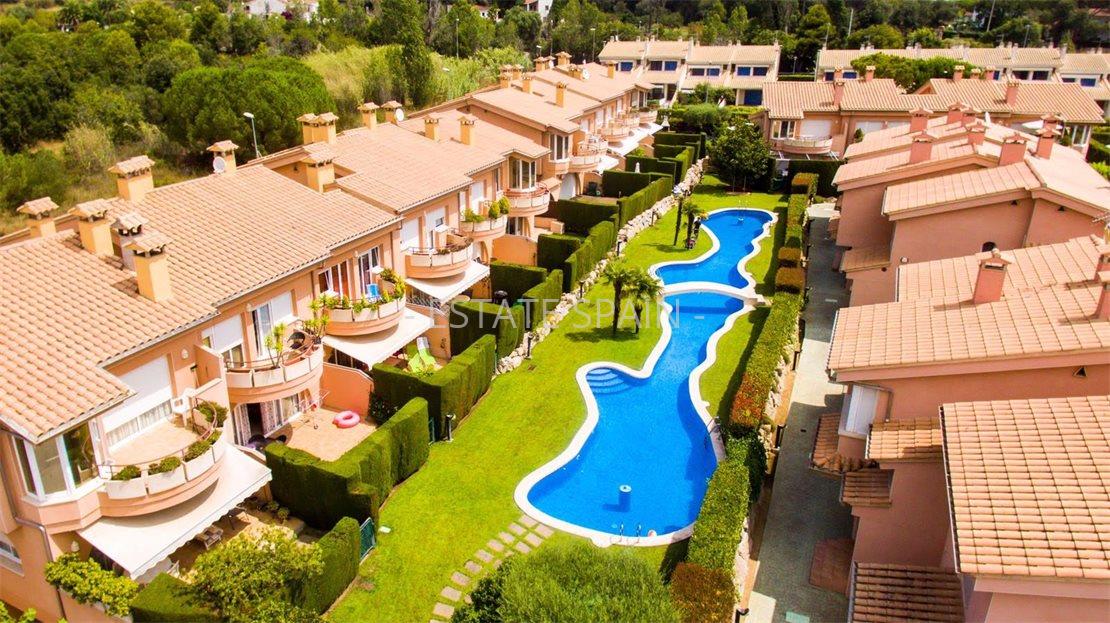 Таунхаус в Плайя-де-Аро 214 м2 №BL20857E8E6  - Продажа - 7 large